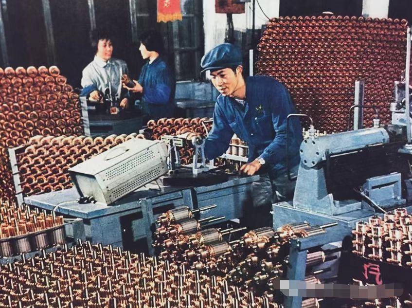 友阿股份重組之路的成功，共創(chuàng)輝煌新篇章，友阿股份重組成功，共創(chuàng)新輝煌篇章