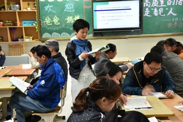澳門(mén)一碼一肖一特一中與犯罪問(wèn)題探討，澳門(mén)一碼一肖與犯罪問(wèn)題深度探討