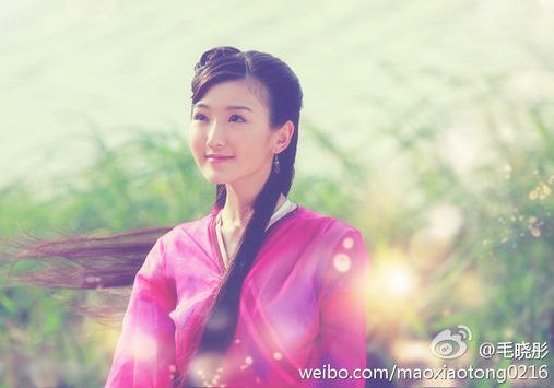 劉亦菲與陳喬恩，究竟誰更美麗動人？，劉亦菲與陳喬恩，誰更美艷動人？對比解析。