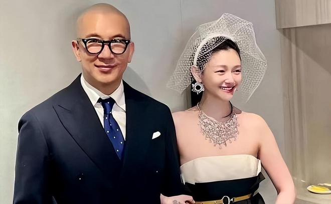 揭秘大S的近況，48歲的風(fēng)采依舊不減當(dāng)年，大S近況揭秘，48歲風(fēng)采依舊不減當(dāng)年魅力不減歲月無情