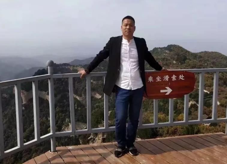 如何找到明星經(jīng)紀人的聯(lián)系方式，明星經(jīng)紀人聯(lián)系方式揭秘，如何找到他們的聯(lián)系方式？