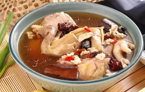 男人大補(bǔ)的食物有哪些，營養(yǎng)豐富的選擇，男人大補(bǔ)營養(yǎng)豐富的食物推薦
