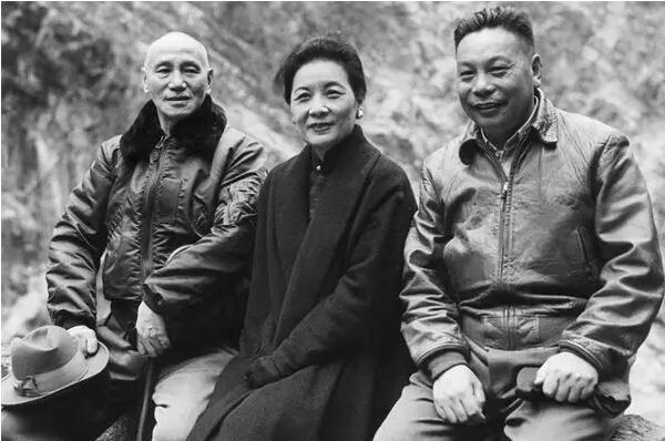 蔣介石為何選擇逃到臺灣，歷史背景與決策過程分析，蔣介石逃往臺灣，歷史背景與決策過程深度解析
