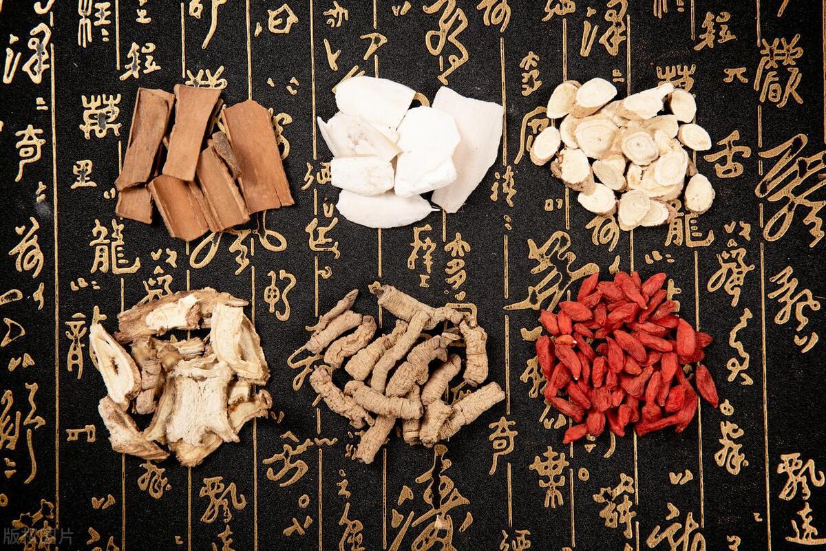 男人前列腺炎的藥物治療，選擇正確的藥物是關(guān)鍵，男人前列腺炎的藥物治療，正確選擇藥物是關(guān)鍵